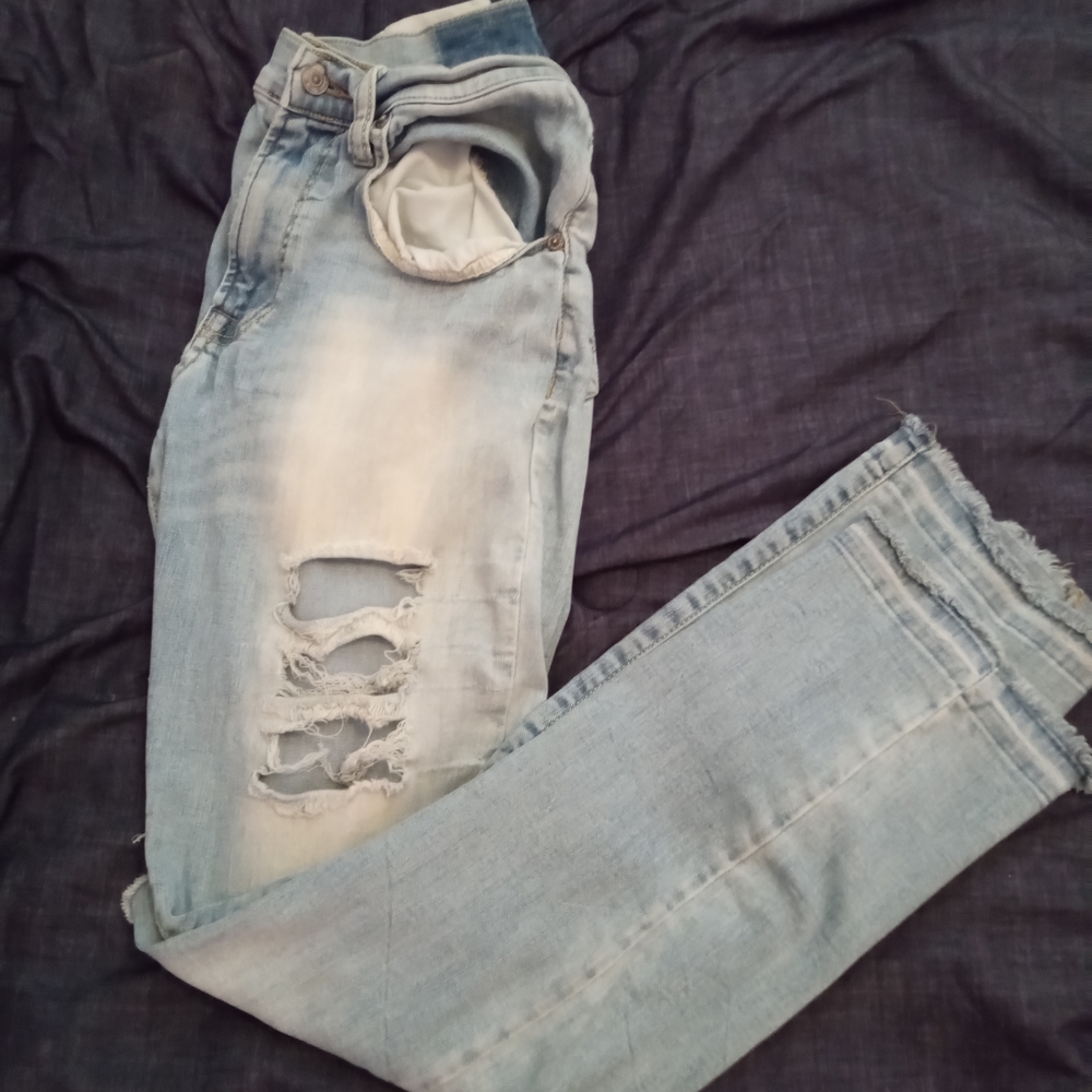 Arizona Jean Company Light Blue Ripped Boyfriend Jeans